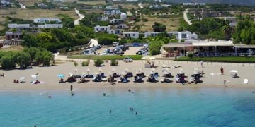 «Κάλυψα 8 μέρες με 150 εupω»: Το ελληνικό νησί που δεν ανακάλυψαν ακόμα οι τουρίστες, αποθεώνεται για το φθηνό πακέτο διακοπών του