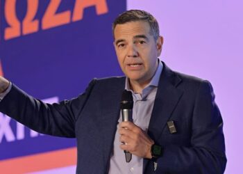 Αλέξης Τσίπρας: «Η κατάλληλη στιγμή είναι τώρα – Στόχος δεν είναι η αντιπολίτευση είναι η νίκη στις εκλογές»