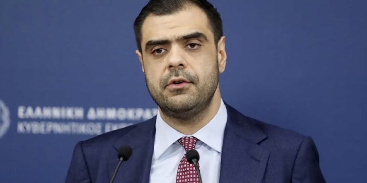 Παύλος Μαρινάκης: «Ο Γιούνκερ πρότεινε στον Τσίπρα τη φορολόγηση των εφοπλιστών κι εκείνος επέλεξε να βάλει φόρους στους συνταξιούχους»