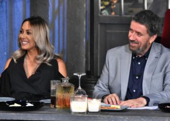 Το παραδέχτηκε 5 χρόνια μετά: Ο πραγματικός λόγος που ο Σπύρος Παπαδόπουλος σταμάτησε το «Στην υγειά μας»