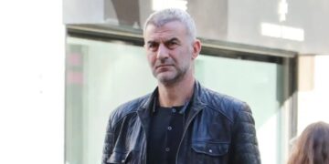Γωγώ Μαστροκώστα: «Ο Τραϊανός είχε την ελπίδα ότι μπορεί να συμβεί θαύμα – Πήγαινε σε μοναστήρια και της έφερνε κομποσκοίνια»