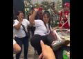 Παράξενος αποχαιρετισμός: «Twerking» της χήρας πάνω από το φέρετρο – Το viral βίντεο