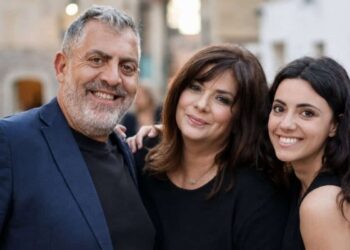 Η Βάσια Παναγοπούλου συγκινεί αποχαιρετώντας τη «Γη της ελιάς»