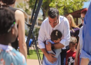 Μπράβο Αλέξη Τσίπρα: Πλήρωσε αθόρυβα για τη σωτήρια επέμβαση αφαίρεσης όγκου στον εγκέφαλο ενός 9χρονου κοριτσιού