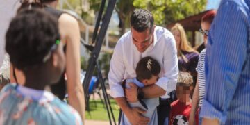 Μπράβο Αλέξη Τσίπρα: Πλήρωσε αθόρυβα για τη σωτήρια επέμβαση αφαίρεσης όγκου στον εγκέφαλο ενός 9χρονου κοριτσιού