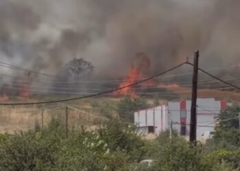 ΕΚΤΑΚΤΟ: ΦΩΤΙΑ ΣΤΟ ΩΡΑΙΟΚΑΣΤΡΟ – ΕΝΑΣ ΝΕΚΡΟΣ – ΒΡΟΧΗ ΜΗΝΥΜΑΤΩΝ ΤΟΥ 112