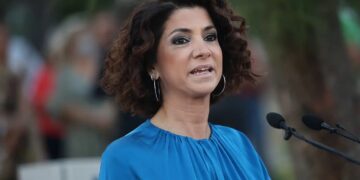 Αλεξία Μπακογιάννη: «Αν δω τον Κουφοντίνα που σκότωσε τον πατέρα μου και τον Γιωτόπουλο που έδωσε την εντολή, τι πρέπει να κάνω;»