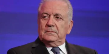 Ευρωπαϊκό ένταλμα σύλληψης για τον Δημήτρη Αβραμόπουλο