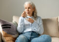 6 τροφές που πρέπει να τρώτε περισσότερο μετά τα 60, σύμφωνα με διατροφολόγους