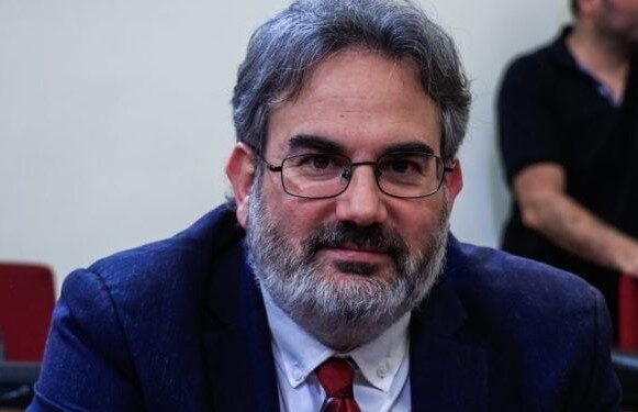 Παραιτήθηκε Ευθύμιος Μπακογιάννης, ο γγ του υπ. Περιβάλλοντος – Ο κουνιάδος του στους συλληφθέντες για το κύκλωμα με τις πολεοδομίες
