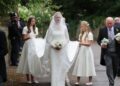 Βρετανία: Ο εντυπωσιακός γάμος του μεγαλύτερου εγγονού της βασίλισσας Ελισάβετ – Το εκθαμβωτικό νυφικό και η Κέιτ Μίντλετον που κλέβει την παράσταση