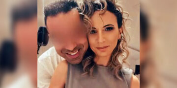 Νέα στοιχεία για τη δολοφονία της 39χρονης από τον σύζυγό της – «Ήταν εμμονικός μαζί της, δεν ήθελε η γυναίκα του να βγαίνει από το σπίτι» (video)
