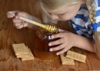 7 βήματα για να ξεχωρίσετε το αγνό, αυθεντικό μέλι