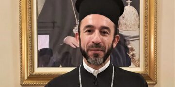 Σε αργία ο Μητροπολίτης Πτολεμαΐδος: Είχε συλληφθεί στα Πετράλωνα γιατί έδειχνε τα γεννητικά του όργανα