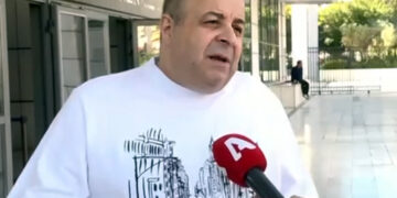 Στα δικαστήρια ο Μάρκος Σεφερλής με τον κουμπάρο του – «Όταν συνειδητοποίησα ότι αυτός ο άνθρωπος µου έκανε αυτό, έπαθα σοκ»