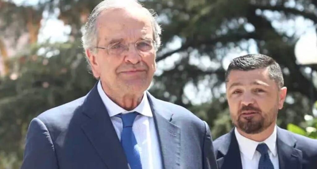 Αντώνης Σαμαράς
