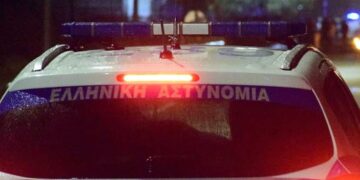 Ένοικος στην Καλλιθέα πήρε τον νόμο στα χέρια του – Έσπασε στο ξύλο δύο διαρρήκτες που μπήκαν στο σπίτι του (video)