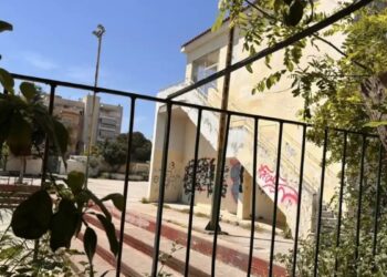 Συγκλονιστική ανατροπή με την 13χρονη που έπεσε από το μπαλκόνι σχολείου – Τα νεότερα με την υγεία της μικρής (video)