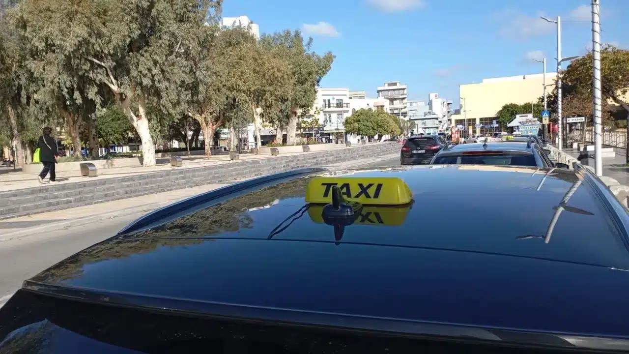 taxi 1.jpg
