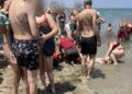 Alldaynews.gr Πανικός με γυναίκα που πνιγόταν – Ναυαγοσώστες προσπαθούν να σώσουν την 46χρονη επαναφέροντάς την στη ζωή με ΚΑΡΠΑ (video)