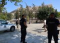Alldaynews.gr Άνδρας με μαχαίρι τραυμάτισε δύο Ελληνοαμερικανούς τουρίστες στην Ακρόπολη – «Πήγε να σφάξει τη γυναίκα, ακούσαμε φωνές, την είδαμε κάτω με αίματα»