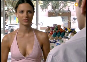 Τα παράτησε όλα για χάρη του, απέχει από τα social: H ηθοποιός σύζυγος του Θανάση Ευθυμιάδη παραμένει εντυπωσιακή στα 46 της (ΦΩΤΟ)