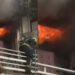 Alldaynews.gr Φωτιά σε διαμέρισμα: Ισχυρές δυνάμεις της Πυροσβεστικής στο σημείο – Απομακρύνεται ο κόσμος από γύρω σπίτια (video)