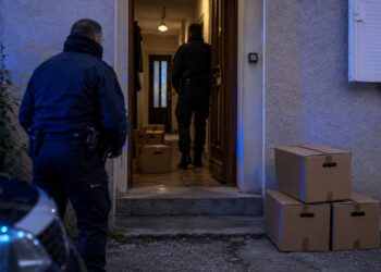 Ανατριχιαστική υπόθεση: Λείψανα νεογέννητων μέσα σε σακούλες και κουτιά – Πώς αποκαλύφθηκε το μυστικό