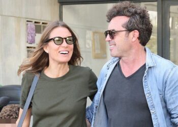 Βίκυ Καγιά – Ηλίας Κρασσάς: Το εντυπωσιακό εξοχικό στην Εύβοια που μοιάζει με όνειρο