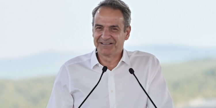 Μητσοτάκης από Λέρο: «Ας αφήσουμε λίγο στην άκρη τη μιζέρια όσων θέλουν να τα βλέπουν όλα γκρίζα και μαύρα – Σας εγγυώμαι ότι το 2030, με κυβέρνηση της Νέας Δημοκρατίας, θα βρίσκεται σε πολύ καλύτερη κατάσταση από ό,τι βρίσκεται σήμερα»