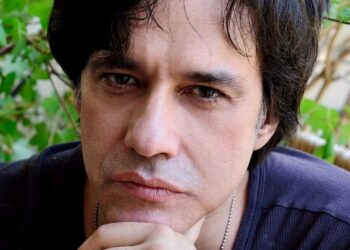 Πέθανε ο συγγραφέας Αλέξης Σταμάτης – Ήταν γιος της Μπέτυς Αρβανίτη