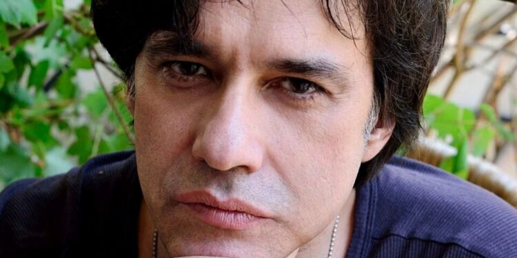 Alldaynews.gr Πέθανε ο συγγραφέας Αλέξης Σταμάτης σε ηλικία 67 ετών – Ήταν γιος της Μπέτυς Αρβανίτη