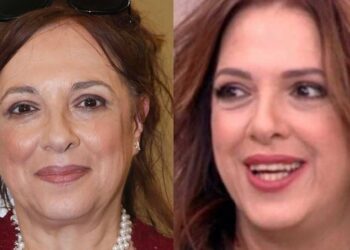 Ούτε πλαστικές, ούτε φίλτρα, ούτε ενέσιμα: Η Ελένη Ράντου ποζάρει στα 62 με κόκκινο μαγιό, σε πισίνα και άβαφη και βάζει κάτω μέχρι και 30άρες