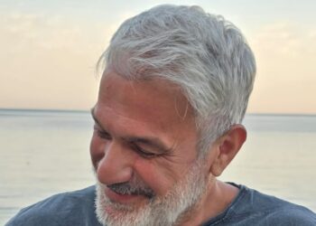 «Νιώθω περήφανη που η χώρα μας έχει έναν τόσο αυθεντικό δημοσιογράφο» – Τα σχόλια κάτω από τη νέα ανάρτηση του Σπύρου Χαριτάτου