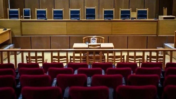 Φρίκη στον Αλμυρό: 41χρονος βίαζε την 9χρονη θετή κόρη του όσο η γυναίκα του έλειπε στην Αλβανία 1 1764410251623 302247318 dikastirio