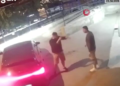 Τραγωδία: Κατέβηκαν από το αυτοκίνητο και έπαιξαν ξύλο – Τον Έπνιξε με λαβή στη μέση του δρόμου – Σκληρά πλάνα