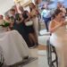 Η πιο συγκινητική στιγμή: Με το αμαξίδιό της στην εκκλησία η Χριστίνα για να παντρευτεί (video)