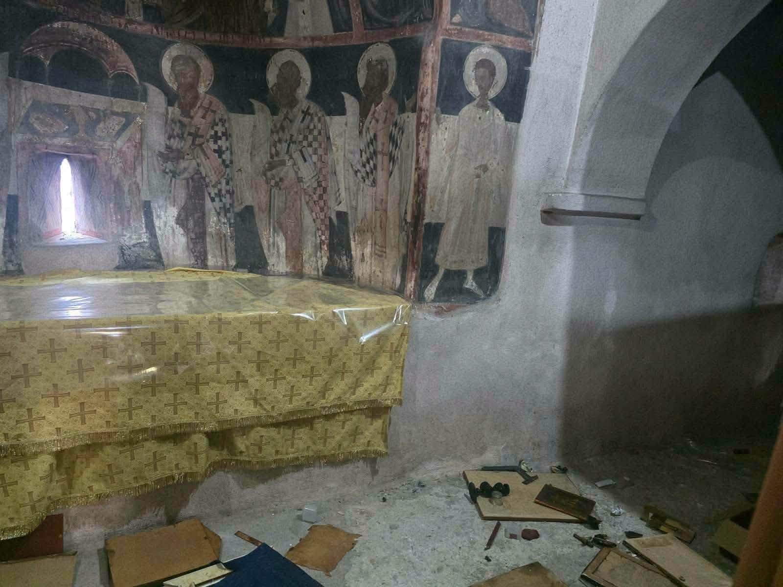 eklisaki saronikos 1
