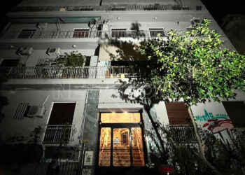 «Δεν ήθελα να το αποχωριστώ» είπε η 28χρονη για το νεκρό βρέφος που βρέθηκε σε κατάψυξη -Έγκυος και η 15χρονη κόρη της – Καλλιακμάνης: «Μπορεί να το γέννησε η 15χρονη» (video)