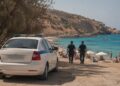 Αστυνομικός εκτός υπηρεσίας πήγε για μπάνιο, είδε καταζητούμενο και τραυματίστηκε όταν έσπευσε να τον ακινητοποιήσει