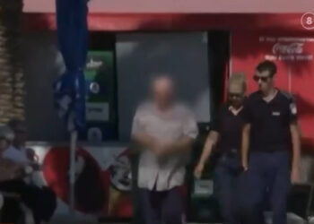Το βίντεο από τις κάμερες για τον πνιγμό του μικρού στην πισίνα – «Θα αποδείξει όσα περιγράφω» λέει ο πατέρας του 4χρονου (video)