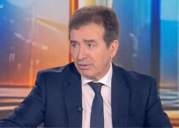 Χρυσοχοΐδης: «Βγάλτε νέες ταυτότητες, οι παλιές ουσιαστικά δεν ισχύουν – Πρέπει να αλλάξουν όλοι ταυτότητες» (video)