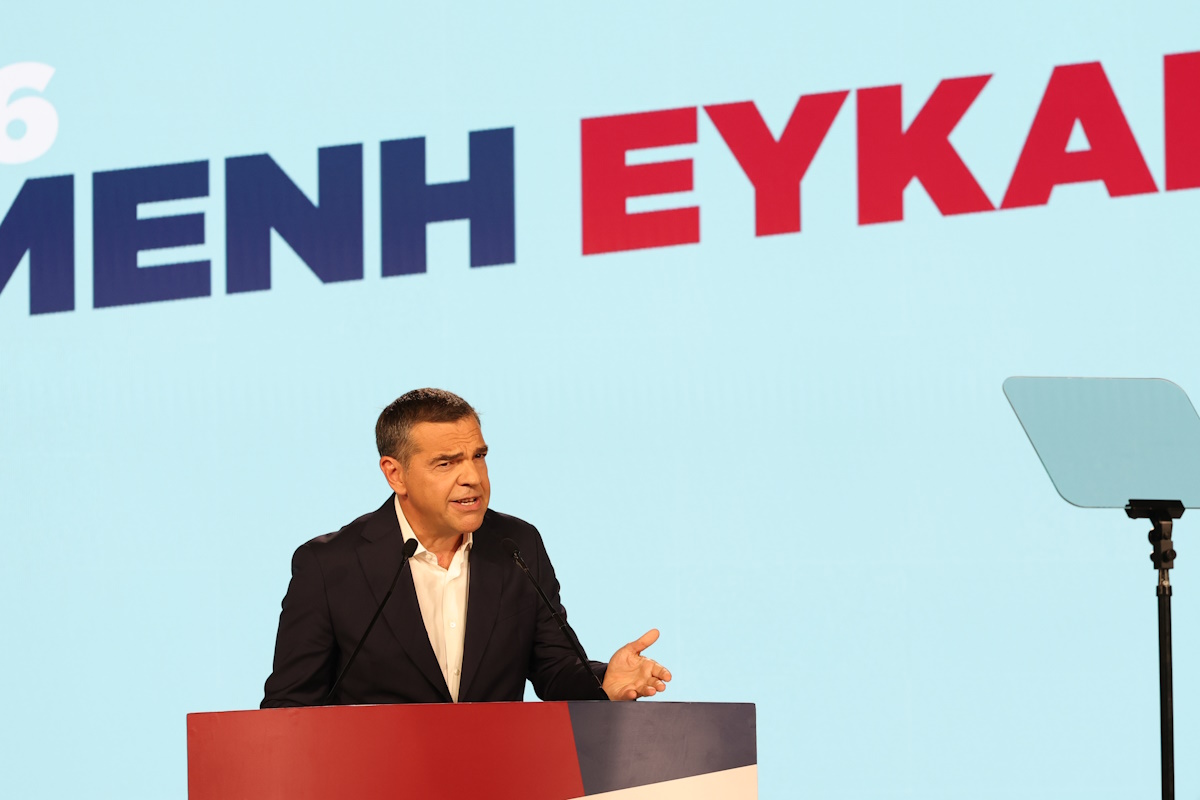 Alldaynews.gr Ο πρόεδρος της Ελληνικής Αριστερής Συμπαράταξης, Αλέξης Τσίπρας παρουσιάζει το οικονομικό πρόγραμμα του κόμματος σε ειδική εκδήλωση στη Θεσσαλονίκη