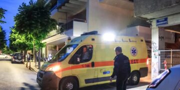 Ξέσπασε ο πατέρας του 15χρονου που πέθανε ξαφνικά: «Τους Άκουσα. Δεν τον μετακίνησα. Και σήμερα τον έχω ντυμένο γαμπρό» (video)
