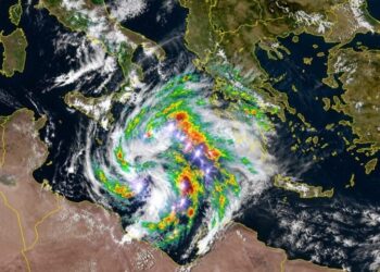 Καιρός – Ιταλοί μετεωρολόγοι: Βαθύς μεσογειακός κυκλώνας πλήττει Ιταλία, Μάλτα, Λιβύη και Ελλάδα