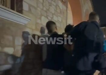ΣΥΜΒΑΙΝΕΙ ΤΩΡΑ: ΑΓΡΙΟ ΞΥΛΟ ΕΞΩ ΑΠΟ ΤΟ ΝΑΟ ΣΤΗ ΛΑΪΚΗ ΑΓΡΥΠΝΙΑ ΓΙΑ ΤΟΝ ΓΙΩΡΓΟ ΜΑΖΩΝΑΚΗ (VIDEO)