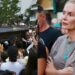 Alldaynews.gr Μαζωνάκης: Η Φαίη Σκορδά, η Έλενα Χριστοπούλου και άλλοι επώνυμοι στη «λαϊκή αγρυπνία» στη Νίκαια – Φωτογραφίες