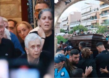 Μαζωνάκης: Τραγικές στιγμές στη «λαϊκή αγρυπνία» – «Λύγισαν» οι γονείς και οι αδερφές του πάνω από τη σορό του (Φωτογραφίες)