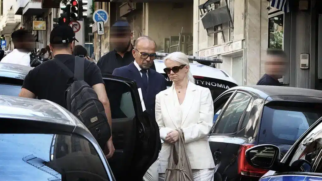 Ανακοίνωση της ΠΟΕΔΗΝ για τον Γιώργο Μαζωνάκη: «Έφτασε νεκρός με 145 ευρώ στην τσέπη του» – Που πήγε το υπόλοιπο ποσό πληρωμής; 3 image 6 6