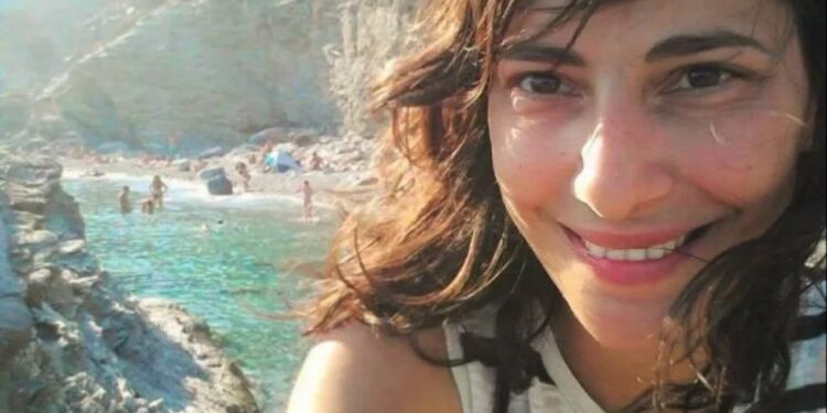 Μαρία Παναγιώτου: Σπαραγμός! Πέθανε στα 42 της μία ημέρα μετά τον γάμο της αδερφής της – Σήμερα η κηδεία της
